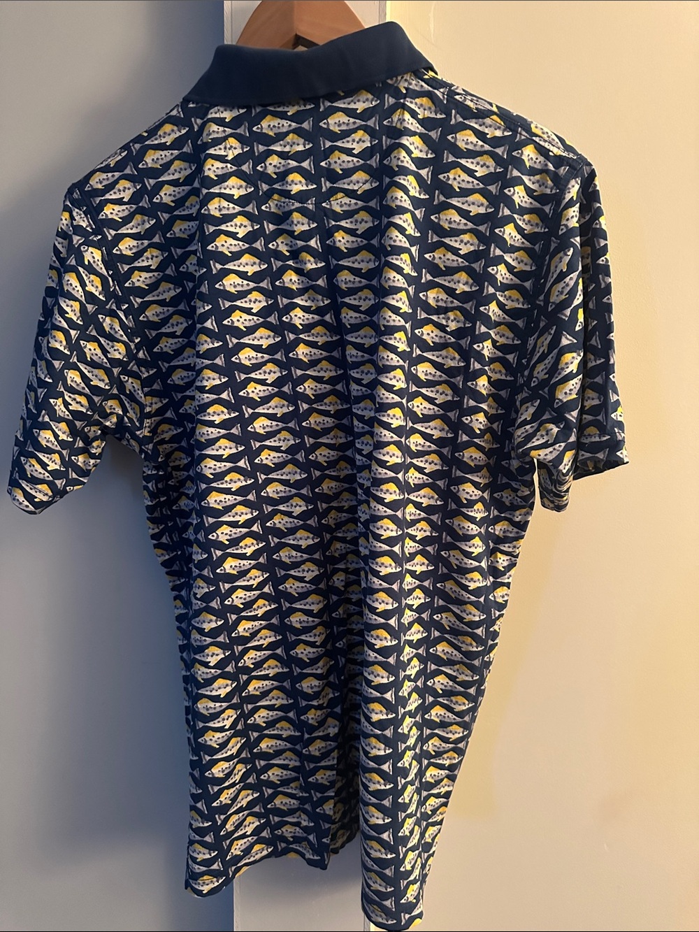 JIM THOMPSON FISH PRINT POLO SHIRT MENS MEDIUM - Picture 5 of 8